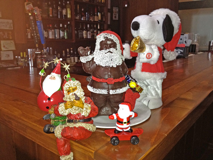 The Santas of the Birch Ridge Inn